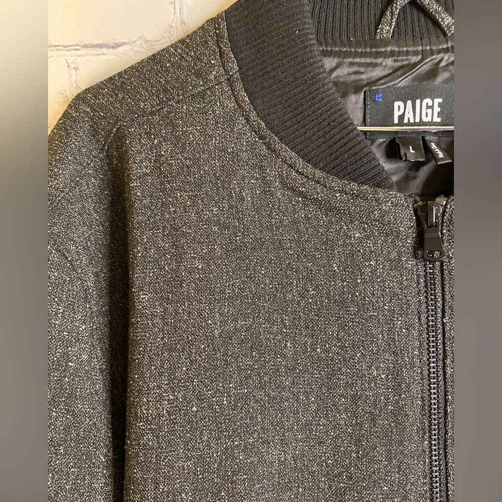 Hayward Grey Bomber Jacket In Black. Men’s size large - Picture 6 of 6